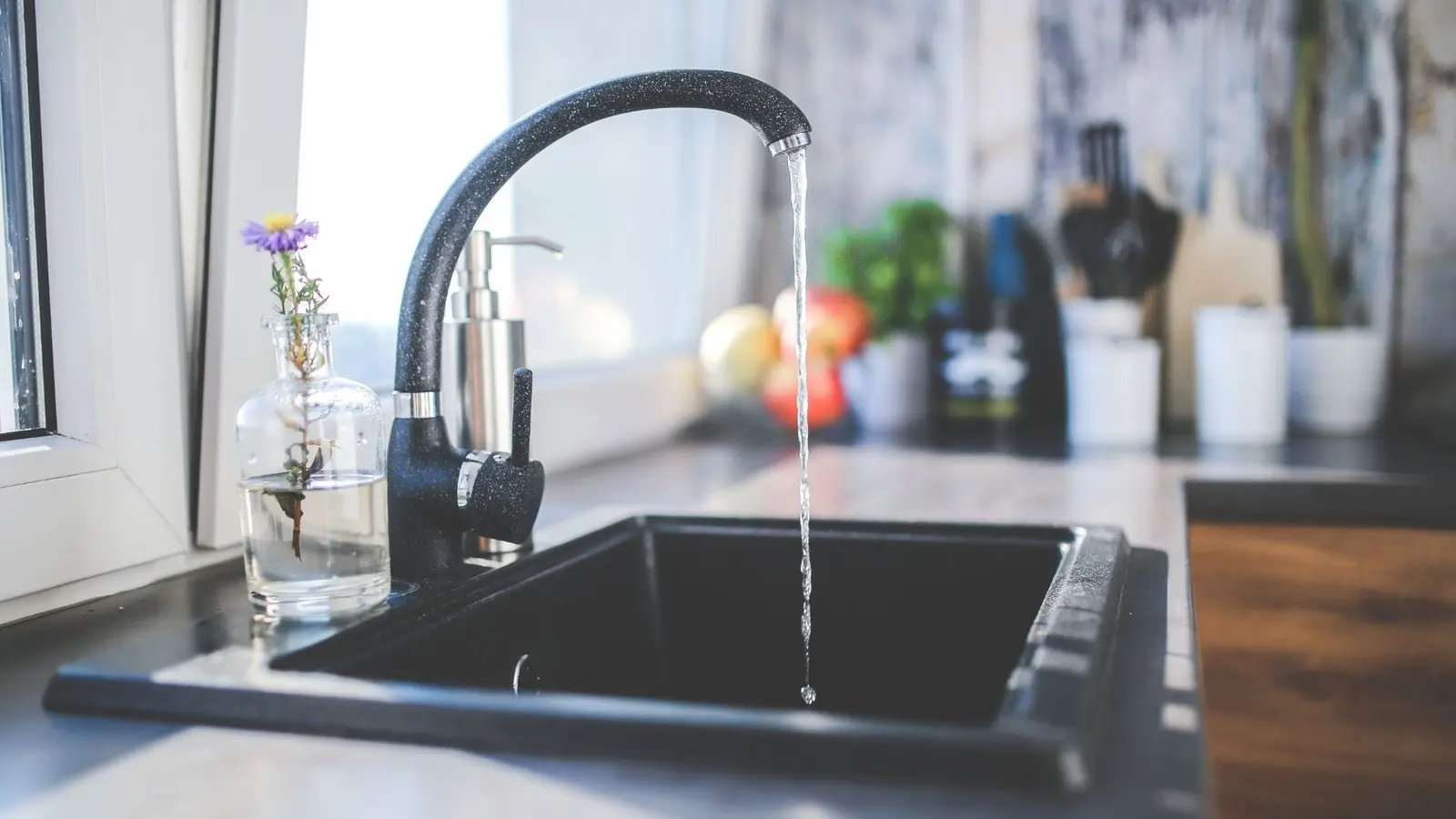 Contact Parma OH plumbing team for emergency drain and leak service